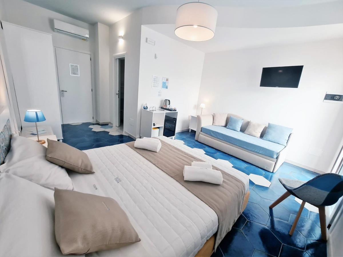 Kalinifta Rooms Apartment Torre Lapillo Exterior foto