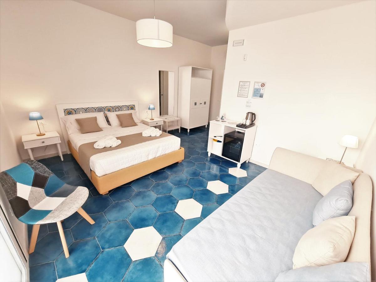 Kalinifta Rooms Apartment Torre Lapillo Exterior foto